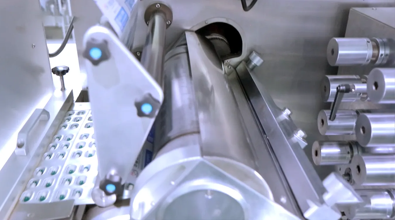 process of intellectual blister packaging line (4)